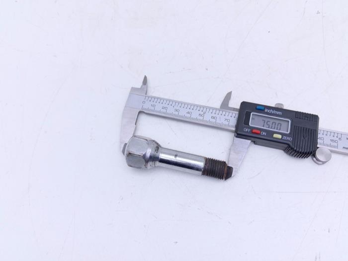 Wielbout van een Ferrari Maranello 550 48V 2001