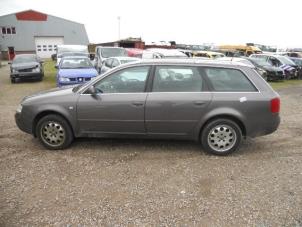Gebruikte Steekas links-achter Audi A6 Avant Quattro (C5) 2.5 TDI V6 24V Prijs € 25,00 Margeregeling aangeboden door Automaterialen Ronald Morien B.V.