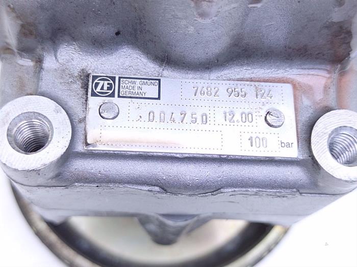 Stuurpomp van een Ferrari Maranello 550 48V 2001