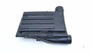 Gebruikte Luchtfilterhuis Audi A3 Sportback (8VA/8VF) 1.4 TFSI 16V 40 e-tron Prijs € 75,00 Inclusief btw aangeboden door Automaterialen Ronald Morien B.V.