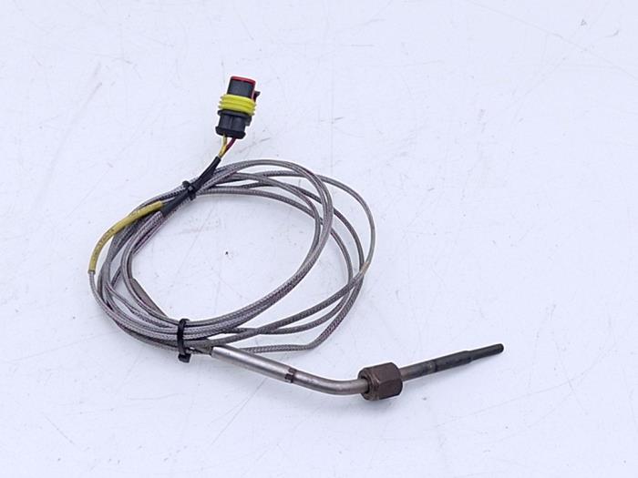 Gebruikte Uitlaat temperatuursensor Ferrari Maranello 550 48V Prijs € 75,00 Margeregeling aangeboden door Automaterialen Ronald Morien B.V.