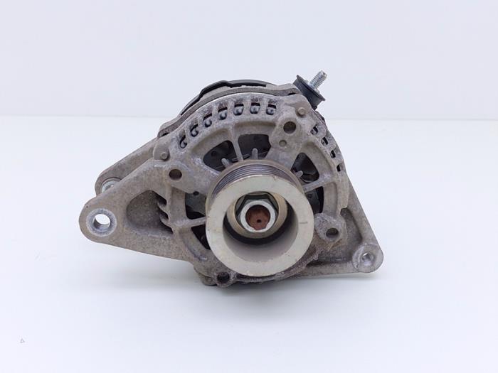 Gebruikte Dynamo Suzuki SX4 S-Cross (JY) 1.0 Booster Jet Turbo 12V Prijs € 75,00 Margeregeling aangeboden door Automaterialen Ronald Morien B.V.