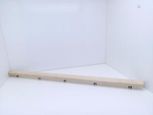 Gebruikte Bekleding bagageruimte Ferrari Maranello 550 48V Prijs € 245,00 Margeregeling aangeboden door Automaterialen Ronald Morien B.V.