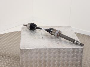 Nieuwe Aandrijfas rechts-voor Volkswagen Transporter/Caravelle T6 2.0 TDI Prijs € 477,95 Inclusief btw aangeboden door Automaterialen Ronald Morien B.V.