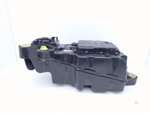 Gebruikte Adblue tank Opel Combo Cargo 1.5 CDTI 130 Prijs € 356,95 Inclusief btw aangeboden door Automaterialen Ronald Morien B.V.