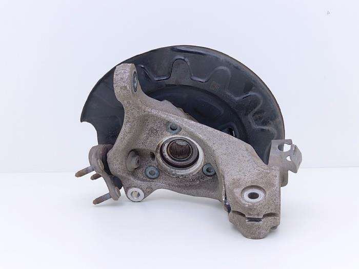 Fusee links-voor van een Volkswagen Passat Variant (3G5) 1.6 TDI 16V 2019