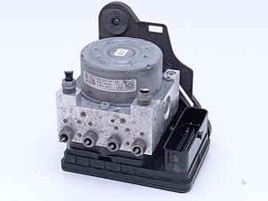 Gebruikte ABS Pomp Volkswagen Golf VII (AUA) e-Golf Prijs € 195,00 Inclusief btw aangeboden door Automaterialen Ronald Morien B.V.