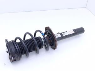 Gebruikte Schokdemperpoot rechts-voor Volkswagen Golf VII (AUA) e-Golf Prijs € 68,99 Inclusief btw aangeboden door Automaterialen Ronald Morien B.V.