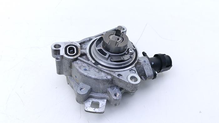 Gebruikte Vacuumpomp (Benzine) Lynk &amp; Co 01 1.5 Prijs € 95,00 Margeregeling aangeboden door Automaterialen Ronald Morien B.V.