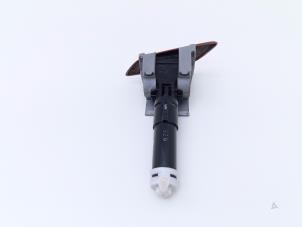 Gebruikte Koplamp Sproeier Mazda 6 (GJ/GH/GL) 2.2 SkyActiv-D 150 16V Prijs op aanvraag aangeboden door Automaterialen Ronald Morien B.V.