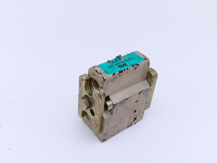 Gebruikte Airco expansieklep Ferrari Maranello 550 48V Prijs € 65,00 Margeregeling aangeboden door Automaterialen Ronald Morien B.V.