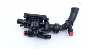 Gebruikte Thermostaathuis Opel Combo Cargo 1.5 CDTI 130 Prijs € 59,00 Inclusief btw aangeboden door Automaterialen Ronald Morien B.V.