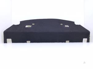 Gebruikte Isolatiemat midden-achter Ferrari Maranello 550 48V Prijs € 65,00 Margeregeling aangeboden door Automaterialen Ronald Morien B.V.