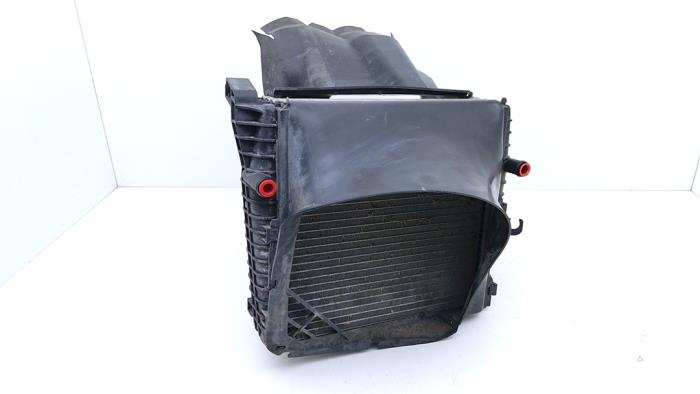 Gebruikte Intercooler Volkswagen Touareg (7PA/PH) 3.0 V6 24V TSI Hybrid Prijs € 125,00 Margeregeling aangeboden door Automaterialen Ronald Morien B.V.
