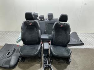 Gebruikte Bekleding Set (compleet) Ford Puma 1.5 EcoBoost 12V ST Prijs € 895,00 Margeregeling aangeboden door Automaterialen Ronald Morien B.V.