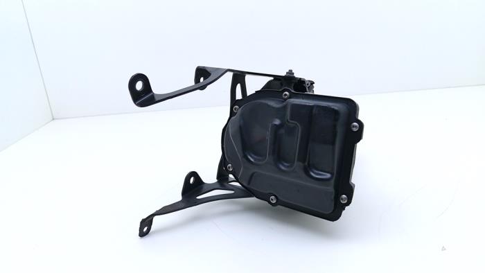 Stuurbekrachtiging Pomp van een Volkswagen Touareg (7PA/PH) 3.0 V6 24V TSI Hybrid 2010