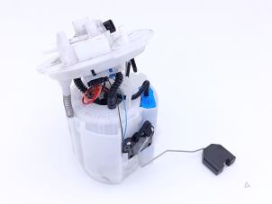 Gebruikte Benzinepomp Mercedes GLC AMG (X253) 3.0 43 AMG V6 Turbo 4-Matic Prijs € 95,00 Margeregeling aangeboden door Automaterialen Ronald Morien B.V.