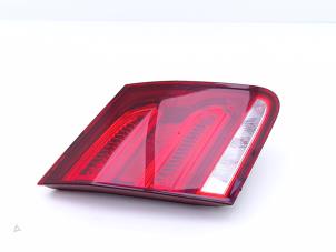 Gebruikte Achterlicht links Mercedes E (W212) E-200 CDI 16V BlueEfficiency,BlueTEC Prijs € 75,00 Inclusief btw aangeboden door Automaterialen Ronald Morien B.V.