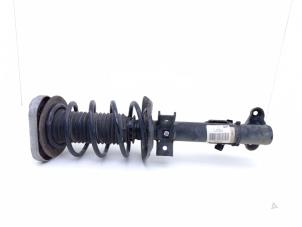 Gebruikte Mac Phersonpoot rechts-voor Mercedes E (W212) E-200 CDI 16V BlueEfficiency,BlueTEC Prijs € 75,00 Inclusief btw aangeboden door Automaterialen Ronald Morien B.V.