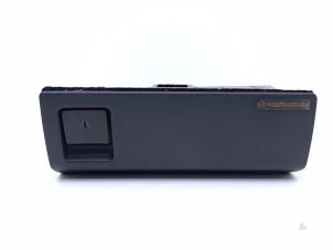 Gebruikte Dashboardkastje Volkswagen Corrado 1.8 16V Prijs € 35,00 Margeregeling aangeboden door Automaterialen Ronald Morien B.V.