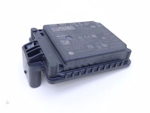 Gebruikte ACC Sensor (afstand) Volkswagen Taigo 1.5 TSI 16V Prijs € 245,00 Margeregeling aangeboden door Automaterialen Ronald Morien B.V.