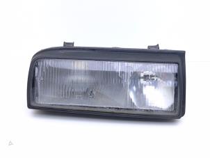 Gebruikte Koplamp rechts Volkswagen Corrado 1.8 16V Prijs € 275,00 Margeregeling aangeboden door Automaterialen Ronald Morien B.V.