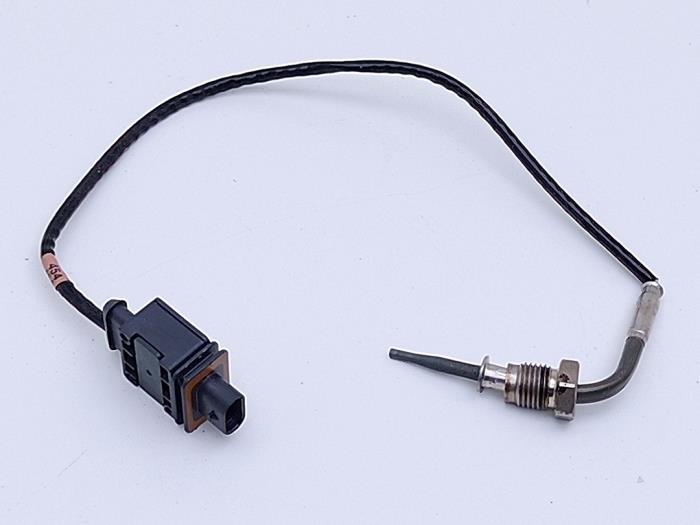 Gebruikte Uitlaat temperatuursensor Volkswagen Taigo 1.5 TSI 16V Prijs € 45,00 Margeregeling aangeboden door Automaterialen Ronald Morien B.V.