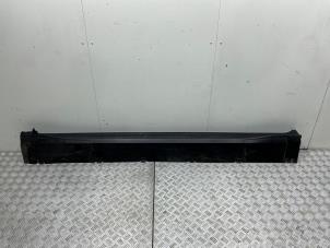 Gebruikte Sideskirt links XPENG G6 AWD Performance Prijs € 149,00 Margeregeling aangeboden door Automaterialen Ronald Morien B.V.