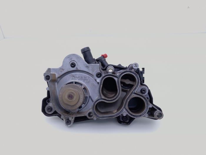 Gebruikte Waterpomp Volkswagen Golf VII (AUA) 1.4 TSI 16V Prijs € 35,00 Margeregeling aangeboden door Automaterialen Ronald Morien B.V.