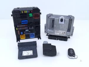 Gebruikte Kontaktslot + computer Peugeot 208 II (UB/UH/UP) 1.2 Vti 12V PureTech 100 Prijs € 450,00 Margeregeling aangeboden door Automaterialen Ronald Morien B.V.