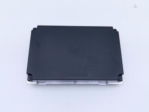 Gebruikte Wireless charger Peugeot 208 II (UB/UH/UP) 1.2 Vti 12V PureTech 100 Prijs € 145,00 Margeregeling aangeboden door Automaterialen Ronald Morien B.V.