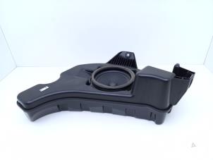 Gebruikte Subwoofer Lynk &amp; Co 01 1.5 PHEV Prijs € 45,00 Margeregeling aangeboden door Automaterialen Ronald Morien B.V.