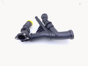 Gebruikte Thermostaathuis Volkswagen Jetta IV (162/16A) 2.0 TDI 16V Prijs € 28,92 Margeregeling aangeboden door Automaterialen Ronald Morien B.V.