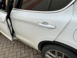 Gebruikte Deur 4Deurs links-achter Alfa Romeo Stelvio (949) 2.0 T 16V Q4 Prijs € 395,00 Inclusief btw aangeboden door Automaterialen Ronald Morien B.V.