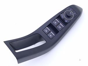 Gebruikte Ruit schakelaar elektrisch Ford Puma 1.5 EcoBoost 12V ST Prijs € 49,00 Margeregeling aangeboden door Automaterialen Ronald Morien B.V.