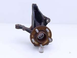 Gebruikte Fusee rechts-voor Ford Puma 1.5 EcoBoost 12V ST Prijs € 85,00 Margeregeling aangeboden door Automaterialen Ronald Morien B.V.