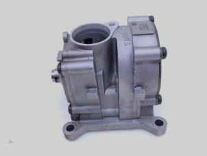 Gebruikte Oliepomp Volkswagen Amarok 3.0 TDI V6 24V 4Motion Prijs € 195,00 Margeregeling aangeboden door Automaterialen Ronald Morien B.V.