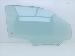 Gebruikte Portierruit 2Deurs rechts Smart Fortwo Coupé (451.3) 1.0 52kW,Micro Hybrid Drive Prijs € 55,00 Margeregeling aangeboden door Automaterialen Ronald Morien B.V.