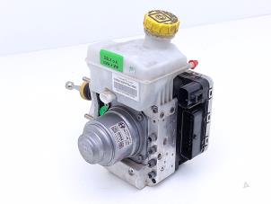 Gebruikte ABS Pomp Alfa Romeo Giulia (952) 2.2d 150 16V Prijs € 395,00 Margeregeling aangeboden door Automaterialen Ronald Morien B.V.