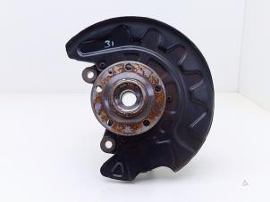 Gebruikte Fusee links-voor Volkswagen Caddy Cargo V (SBA/SBH) 2.0 TDI SCR Prijs € 195,00 Inclusief btw aangeboden door Automaterialen Ronald Morien B.V.