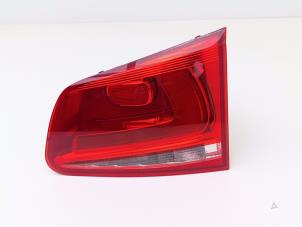 Gebruikte Achterlicht rechts Volkswagen Touareg (7PA/PH) 3.0 V6 24V TSI Hybrid Prijs € 49,00 Margeregeling aangeboden door Automaterialen Ronald Morien B.V.
