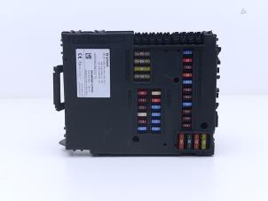 Gebruikte Zekeringkast Smart Fortwo Coupé (451.3) 1.0 52kW,Micro Hybrid Drive Prijs € 249,00 Margeregeling aangeboden door Automaterialen Ronald Morien B.V.