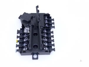 Gebruikte Zekeringkast Mercedes GLC AMG (X253) 4.0 63 AMG 4.0 V8 32V Turbo 4-Matic+ Prijs € 45,00 Margeregeling aangeboden door Automaterialen Ronald Morien B.V.