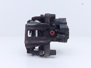 Gebruikte Remklauw (Tang) links-achter Seat Leon (KLB) 1.5 eTSI 16V Prijs € 65,00 Inclusief btw aangeboden door Automaterialen Ronald Morien B.V.