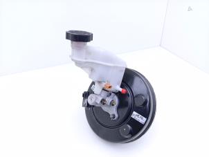 Gebruikte Rembol Hyundai i30 (GDHB5) 1.6 GDI Blue 16V Prijs € 65,00 Margeregeling aangeboden door Automaterialen Ronald Morien B.V.