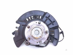 Gebruikte Fusee rechts-voor Hyundai Kona (OS) 1.6 GDi HEV 16V Prijs € 125,00 Margeregeling aangeboden door Automaterialen Ronald Morien B.V.