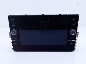 Gebruikte Display Interieur Volkswagen Passat Variant (3G5) 1.6 TDI 16V Prijs € 199,00 Margeregeling aangeboden door Automaterialen Ronald Morien B.V.