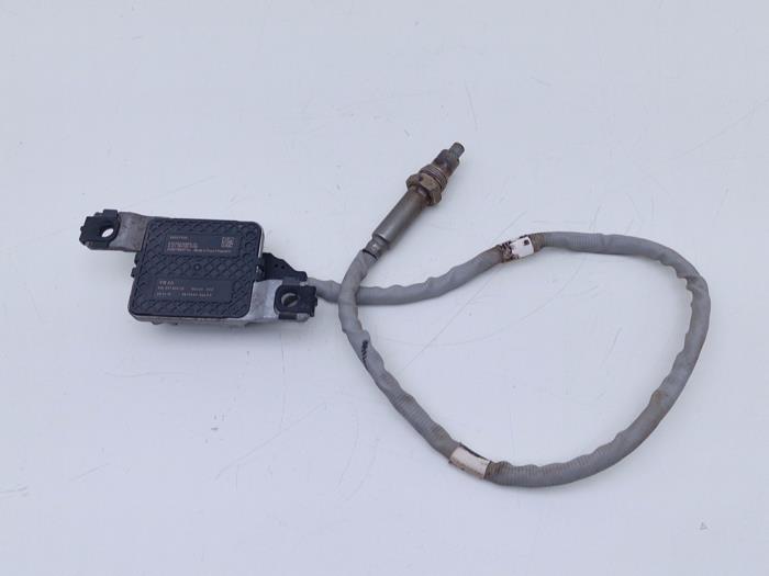 Gebruikte Lambda Sonde Volkswagen Passat Variant (3G5) 1.6 TDI 16V Prijs € 175,00 Margeregeling aangeboden door Automaterialen Ronald Morien B.V.