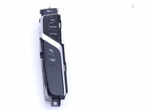 Gebruikte Schakelaar ESP BMW X3 (G01) xDrive 30d 3.0 Turbo 24V Mild Hybrid Prijs € 95,00 Margeregeling aangeboden door Automaterialen Ronald Morien B.V.