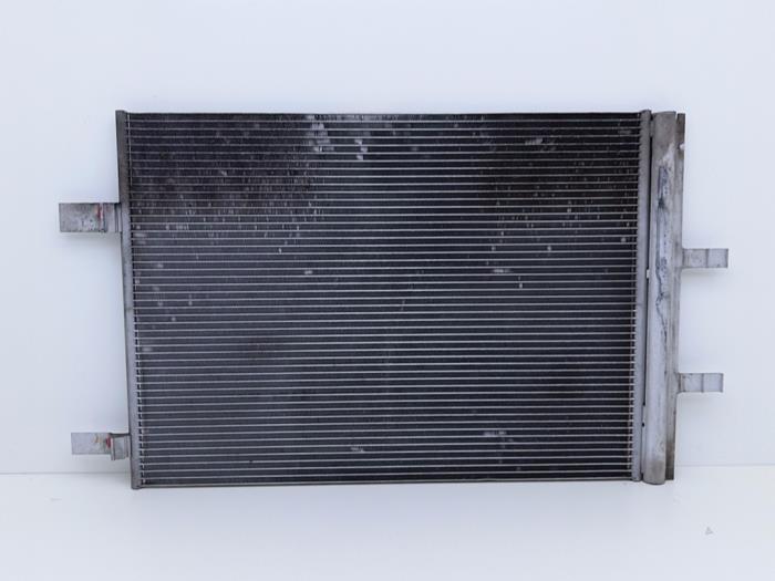 Gebruikte Airco Condensor Renault Austral 1.2 Mild Hybrid Advanced 130 Prijs € 235,95 Inclusief btw aangeboden door Automaterialen Ronald Morien B.V.